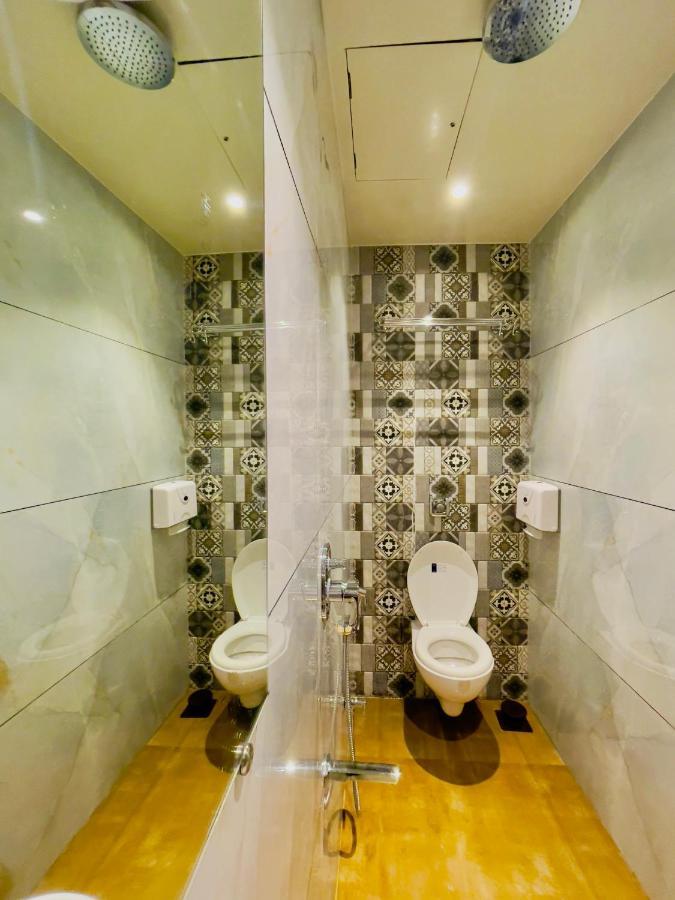 Hotel Lime Wood ムンバイ エクステリア 写真